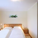 Garni Dorferwirt Am Irrsee 3* Tiefgraben