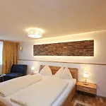 Garni Dorferwirt Am Irrsee Szálloda