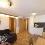 Garni Dorferwirt Am Irrsee Szálloda Tiefgraben