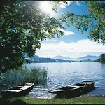 酒店 Garni Dorferwirt Am Irrsee 3*