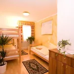 Garni Dorferwirt Am Irrsee