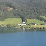 Szálloda Garni Dorferwirt Am Irrsee 3*