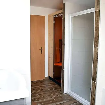 Garni Dorferwirt Am Irrsee 3*