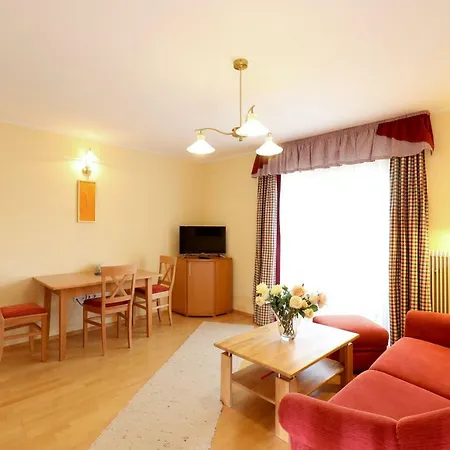 Garni Dorferwirt Am Irrsee Hotel
