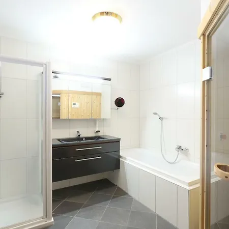 Hotel Garni Dorferwirt Am Irrsee 3*