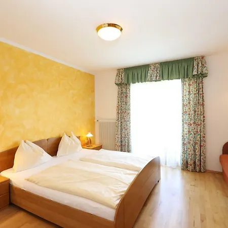 Garni Dorferwirt Am Irrsee Hotel Tiefgraben