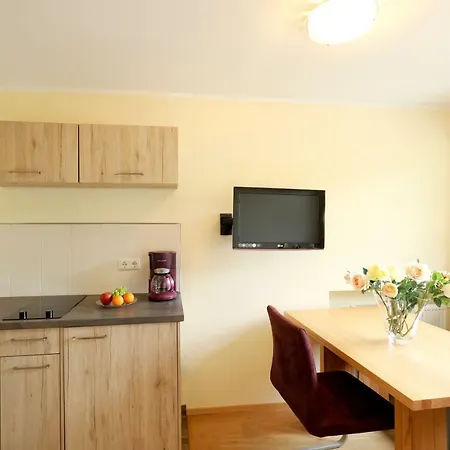 Garni Dorferwirt Am Irrsee Tiefgraben