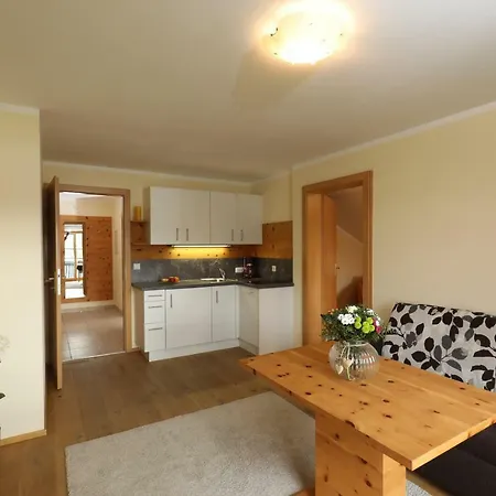 Garni Dorferwirt Am Irrsee Tiefgraben