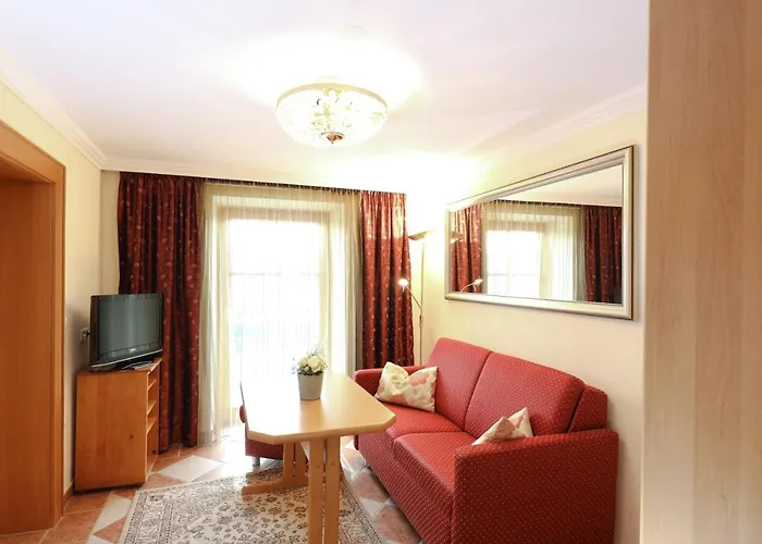 Garni Dorferwirt Hotel 3*