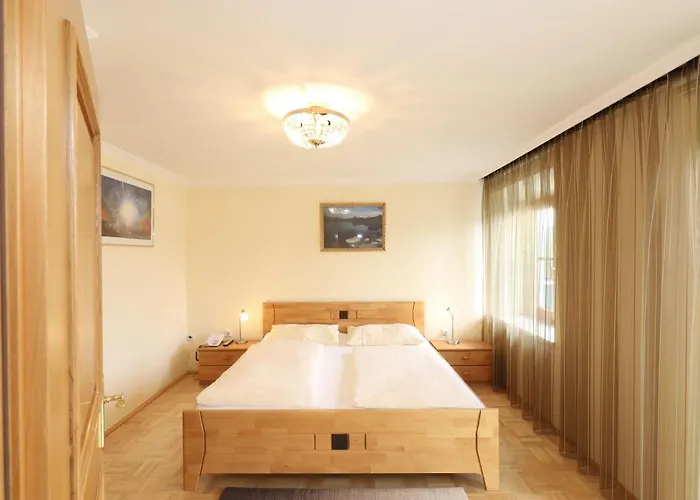 Garni Dorferwirt Hotel Tiefgraben