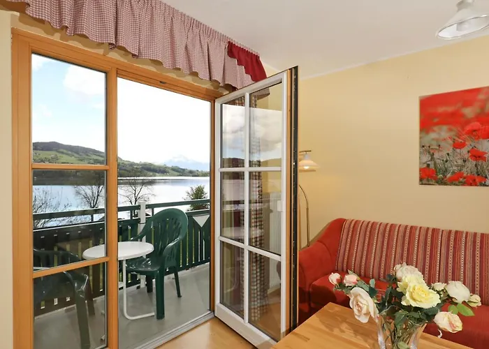 Hotel Garni Dorferwirt Am Irrsee Hotel Tiefgraben