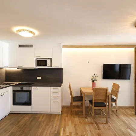 Garni Dorferwirt Am Irrsee