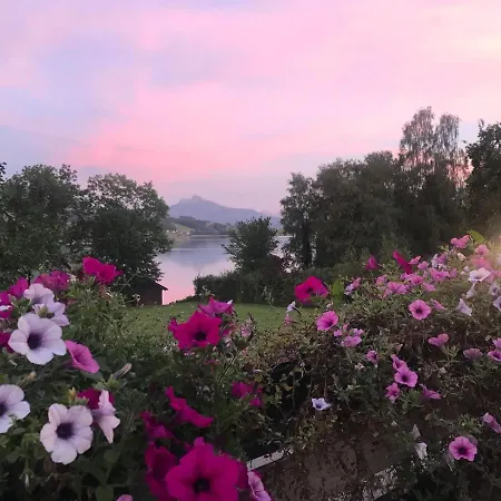 Garni Dorferwirt Am Irrsee Hotel